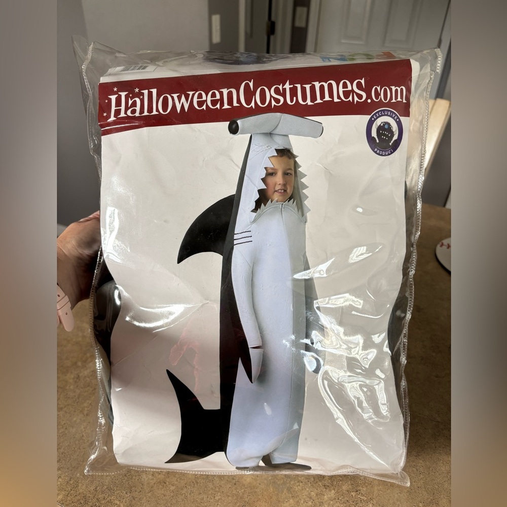 Hammerhead shark costume - boys size small
